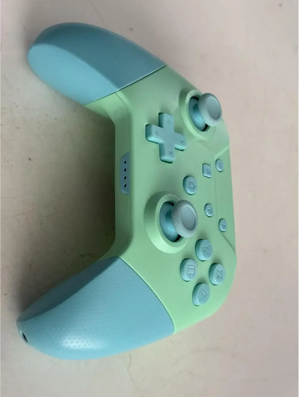 Nintendo Switch  Mint Green Controller